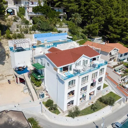 Apartment Visnja *