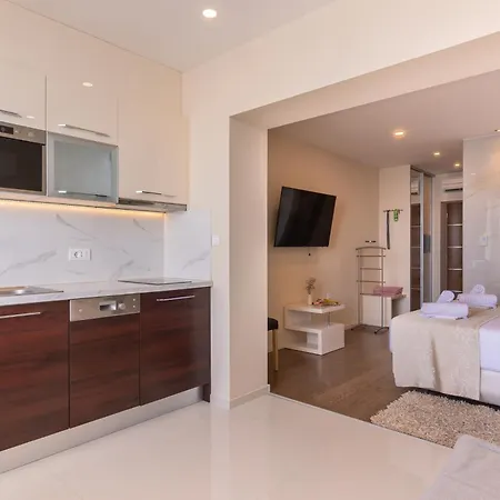 Visnja Apartamento Brela